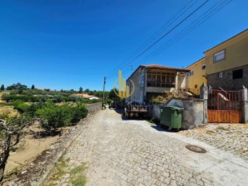Moradia T7 para Venda em Penso e Freixinho