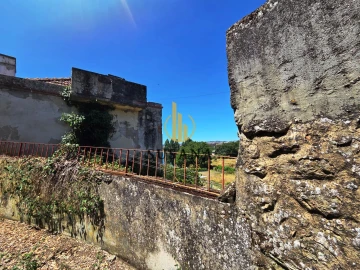 Moradia T7 para Venda em Penso e Freixinho