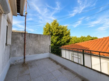 Moradia T3 para Venda em São João da Pesqueira e Várzea de Trevões