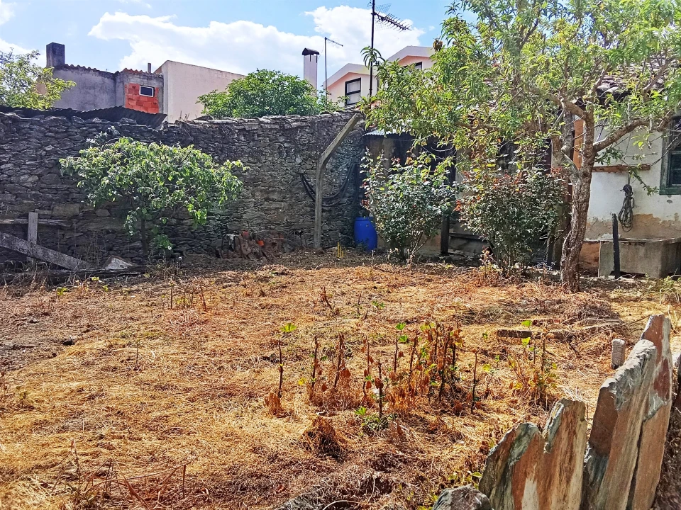 Moradia T6 para Venda em São João da Pesqueira e Várzea de Trevões Foto 13