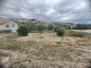 Moradia T3 para Venda em Nespereira