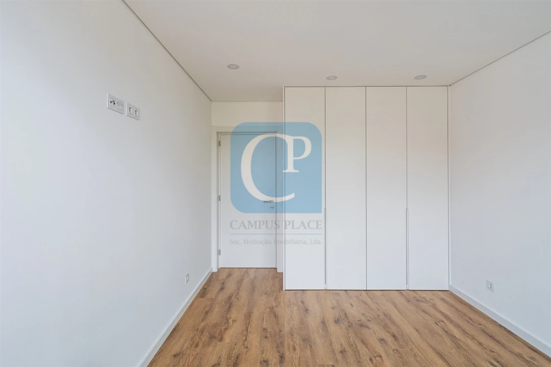 Apartamento T1 para Venda em Pedrouços Foto 14