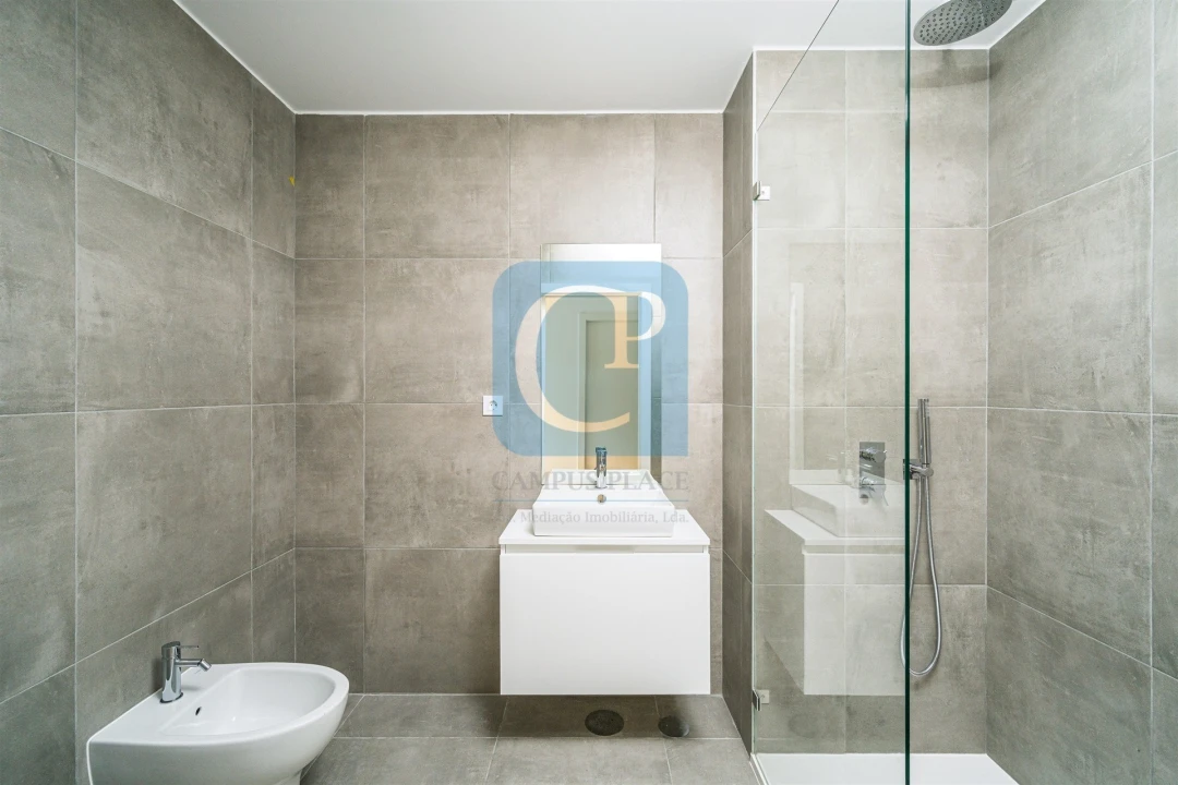Apartamento T1 para Arrendamento em Pedrouços Foto 13