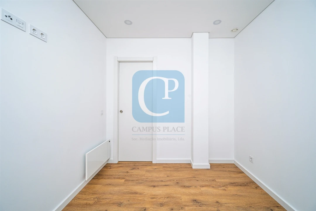 Apartamento T1 para Arrendamento em Pedrouços Foto 12