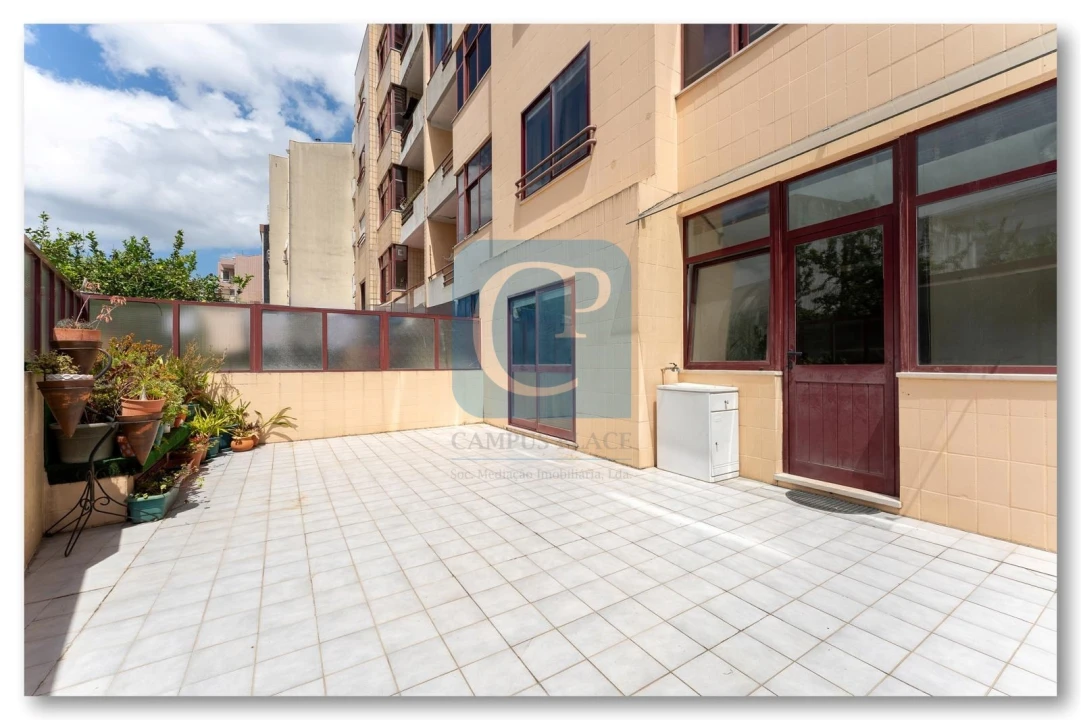 Apartamento T3 para Venda em Cidade da Maia Foto 30