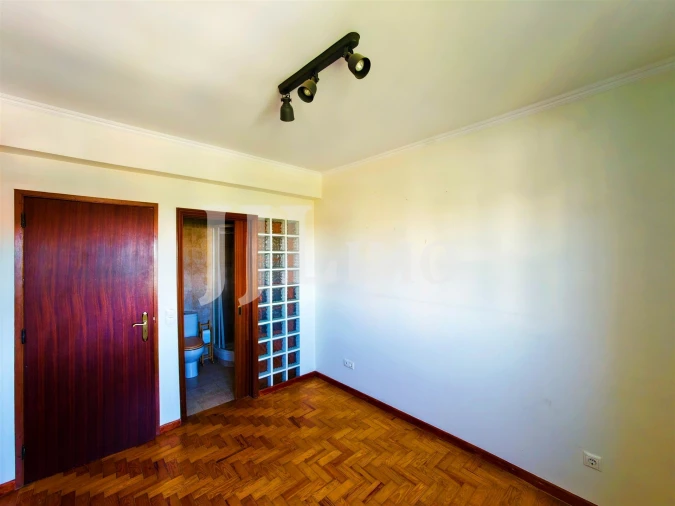 Apartamento T2 para Arrendamento em Marvila Foto 17