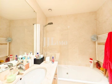 Apartamento T2 para Arrendamento em Parque das Nações