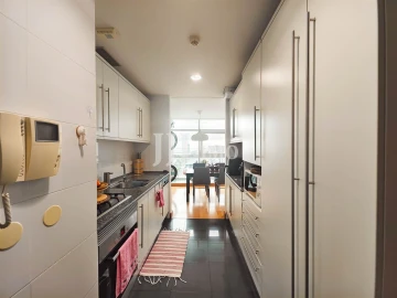 Apartamento T2 para Arrendamento em Parque das Nações