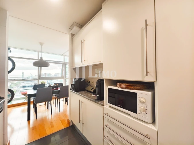 Apartamento T2 para Arrendamento em Parque das Nações Foto 8