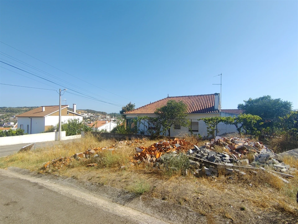Moradia T3 para Venda em Tancos Foto 2