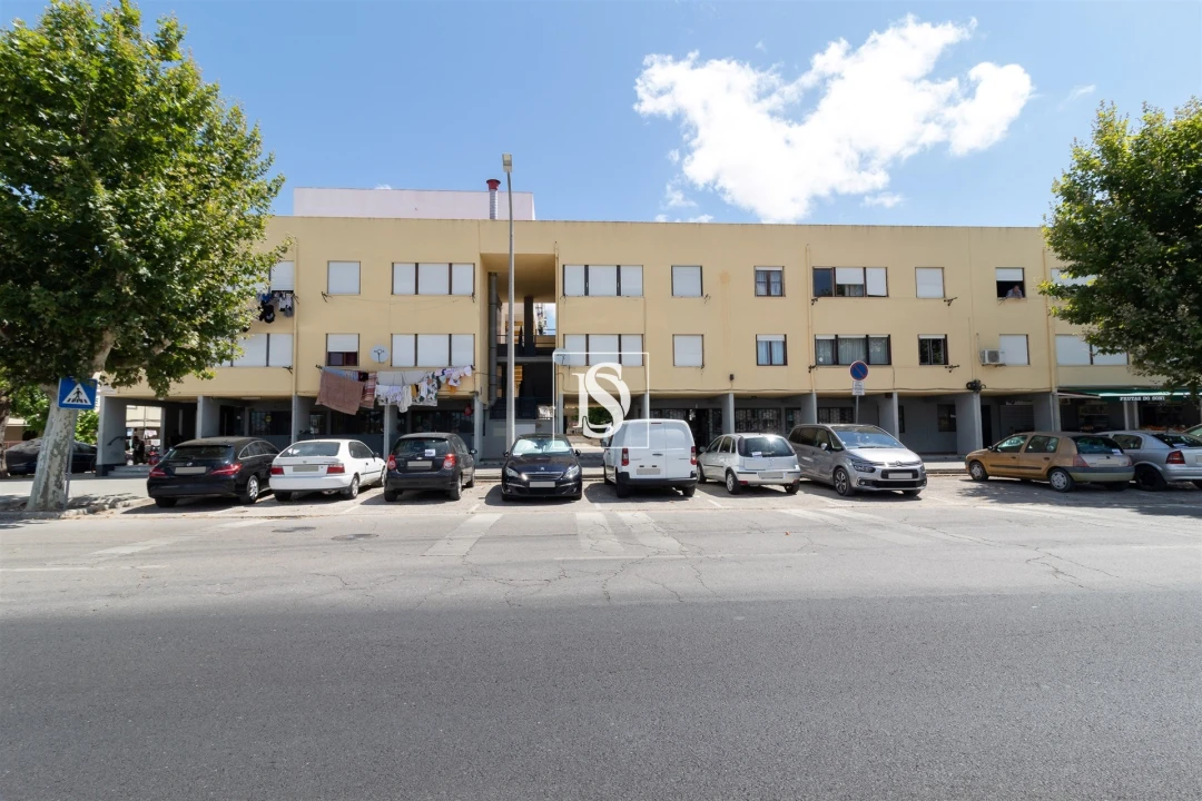 Apartamento T1 para Venda em Alhos Vedros Foto 1