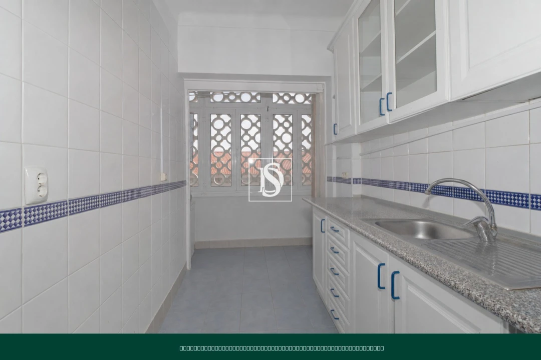 Apartamento T1 para Venda em Alvalade Foto 18