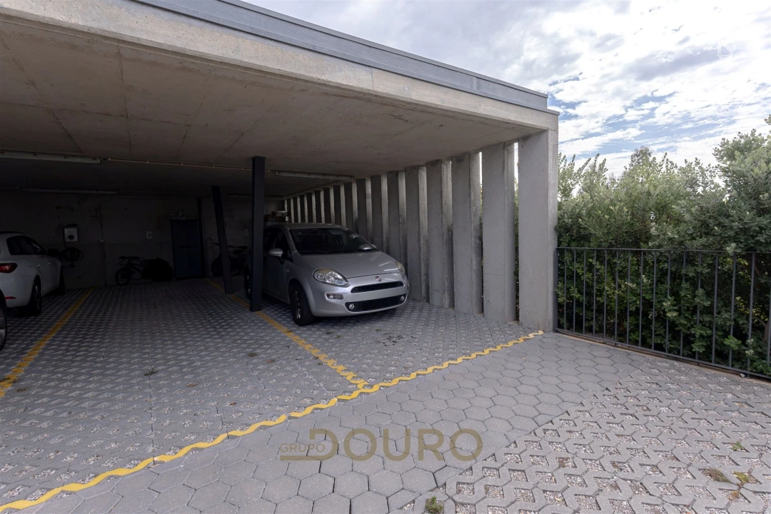 Apartamento T3 para Venda em Sandim, Olival, Lever e Crestuma Foto 31