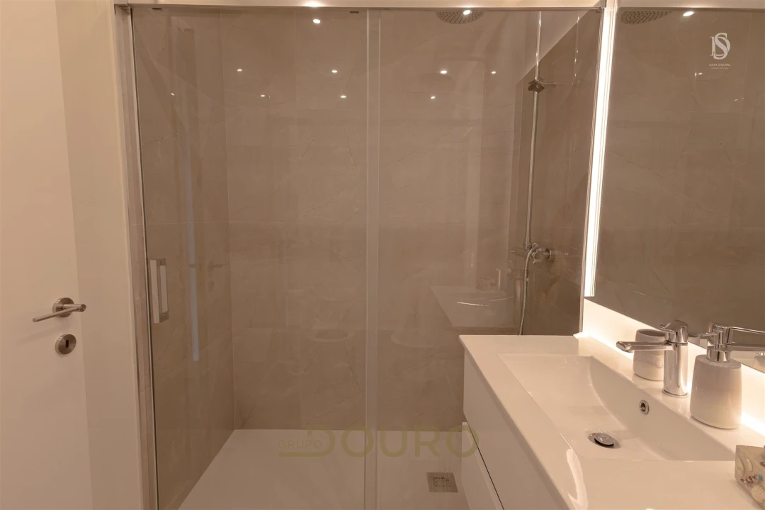Apartamento T3 para Venda em Sandim, Olival, Lever e Crestuma Foto 9