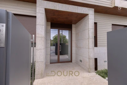 Apartamento T3 para Venda em Sandim, Olival, Lever e Crestuma