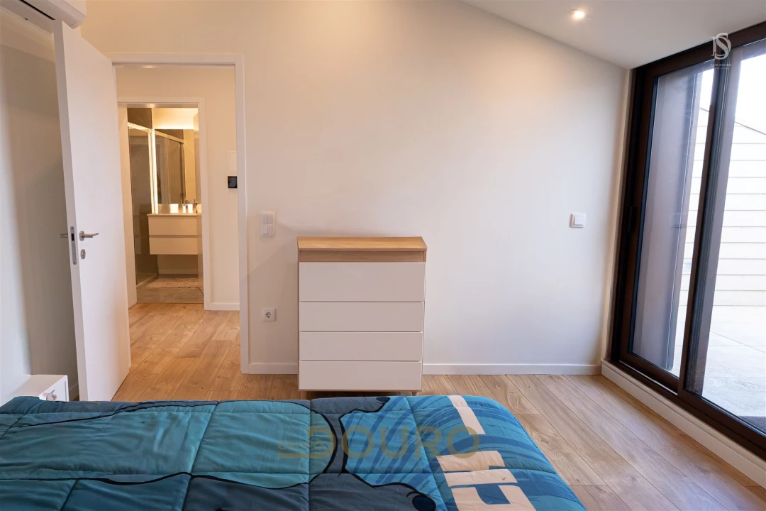 Apartamento T3 para Venda em Sandim, Olival, Lever e Crestuma Foto 15