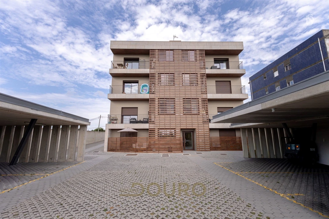 Apartamento T3 para Venda em Sandim, Olival, Lever e Crestuma Foto 33