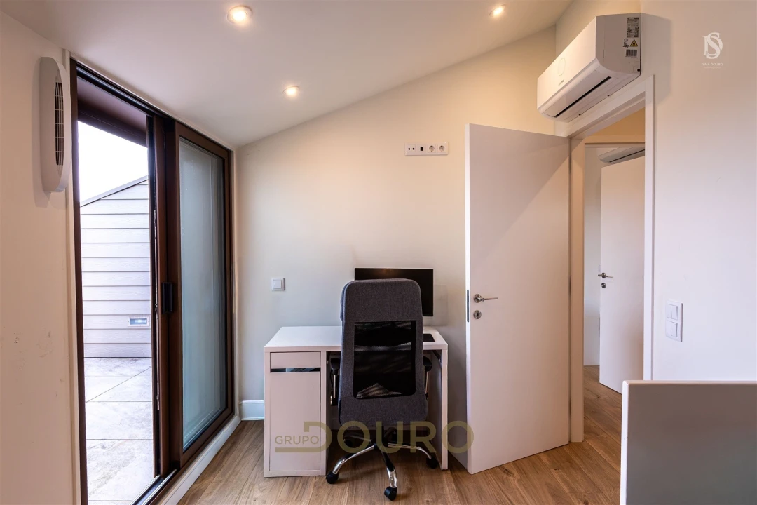 Apartamento T3 para Venda em Sandim, Olival, Lever e Crestuma Foto 10