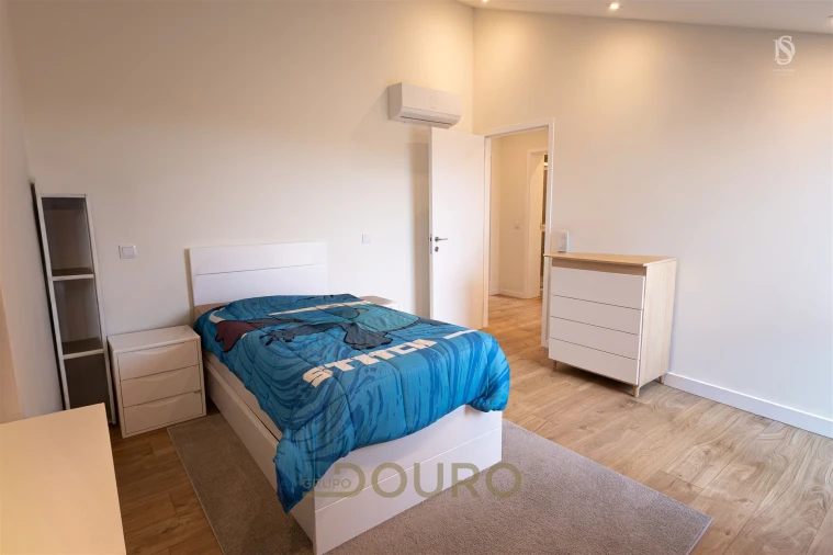 Apartamento T3 para Venda em Sandim, Olival, Lever e Crestuma Foto 13