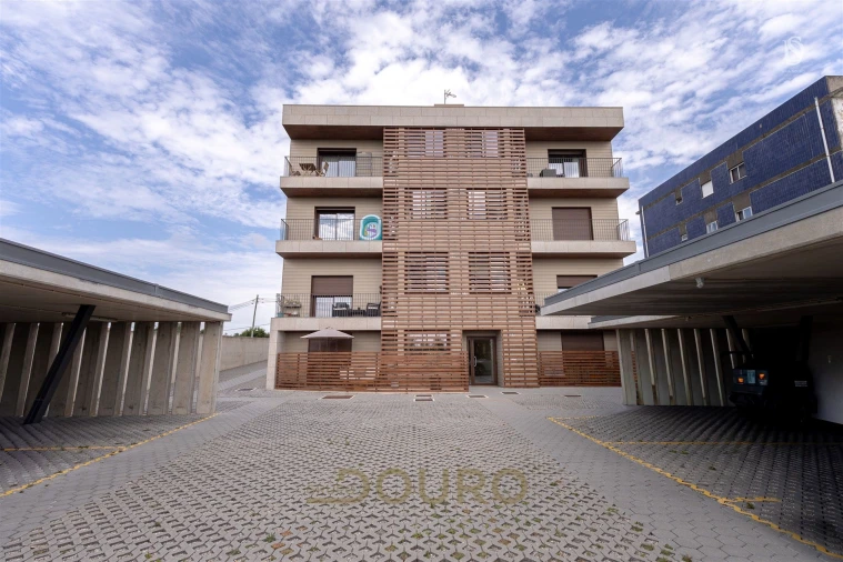 Apartamento T3 para Venda em Sandim, Olival, Lever e Crestuma Foto 33