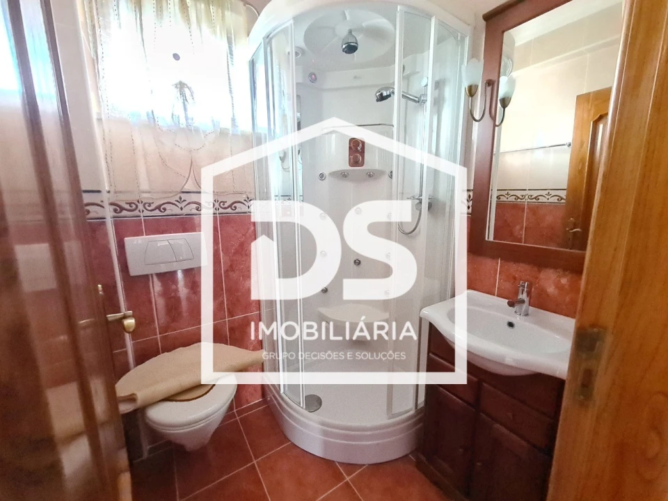 Moradia T3 para Venda em Moimenta da Beira Foto 185