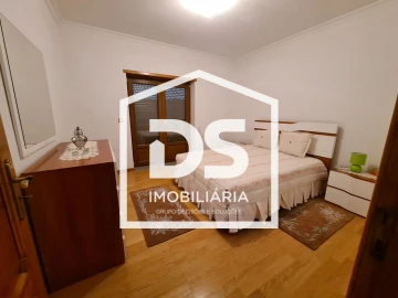 Moradia T3 para Venda em Moimenta da Beira