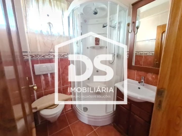 Moradia T3 para Venda em Moimenta da Beira