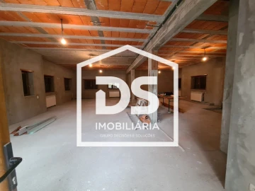 Moradia T3 para Venda em Moimenta da Beira