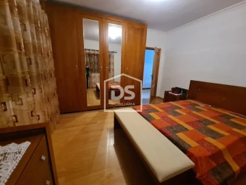 Moradia T3 para Venda em Moimenta da Beira