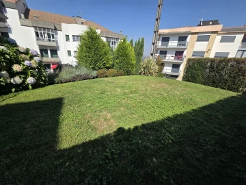 Moradia T3 para Venda em Moimenta da Beira