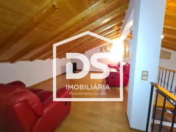 Moradia T3 para Venda em Moimenta da Beira