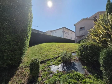 Moradia T3 para Venda em Moimenta da Beira