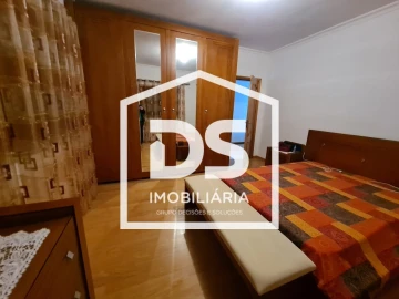 Moradia T3 para Venda em Moimenta da Beira