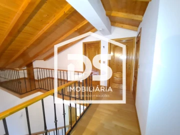 Moradia T3 para Venda em Moimenta da Beira