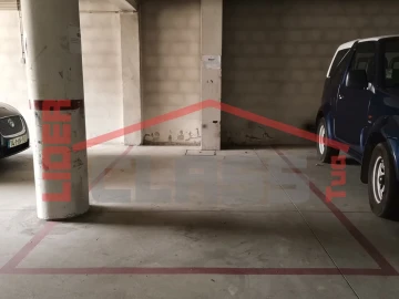 Garagem para Arrendamento em Mirandela