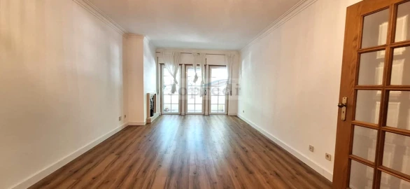 Apartamento T1 para Arrendamento em Oeiras e São Julião da Barra, Paço de Arcos e Caxias