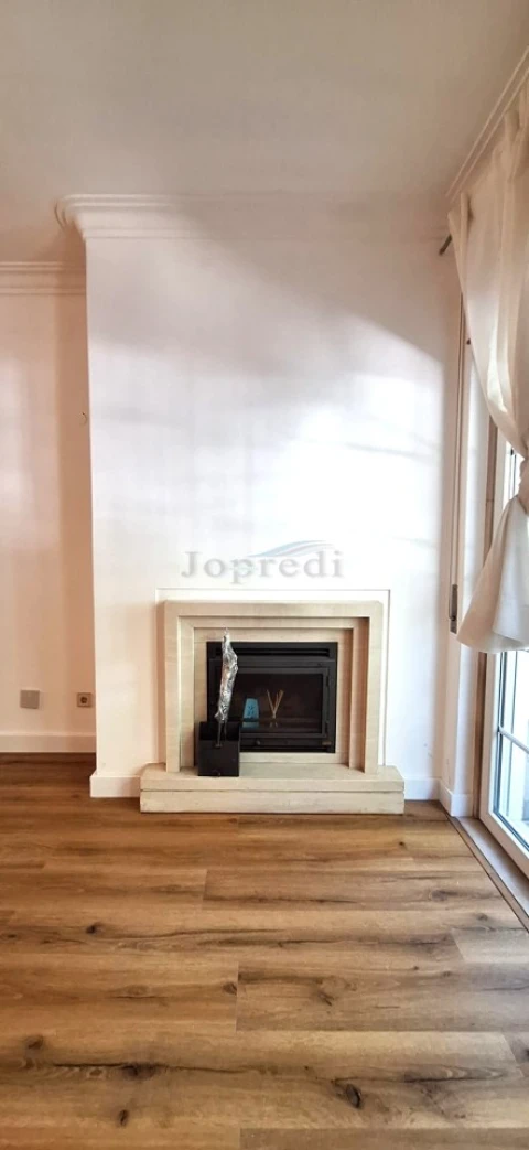 Apartamento T1 para Arrendamento em Oeiras e São Julião da Barra, Paço de Arcos e Caxias