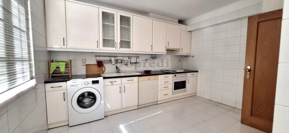 Apartamento T1 para Arrendamento em Oeiras e São Julião da Barra, Paço de Arcos e Caxias