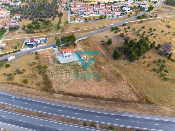 Moradia T4 para Venda em Nossa Sra de Fatima