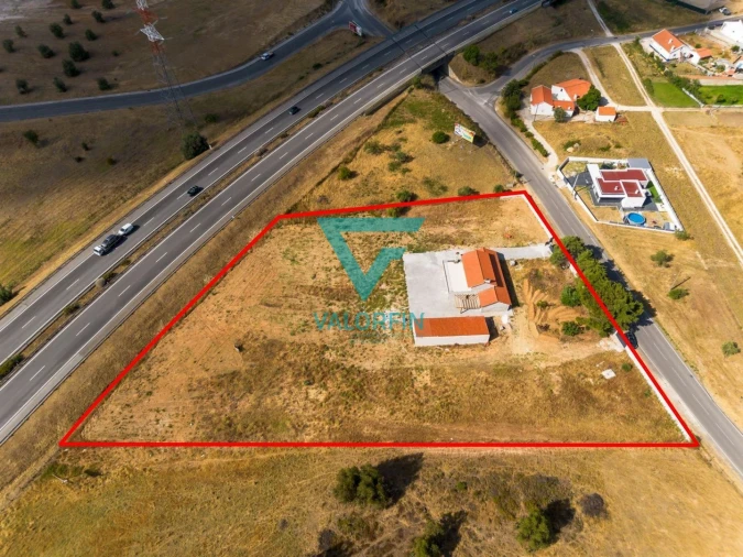 Moradia T4 para Venda em Nossa Sra de Fatima Foto 5