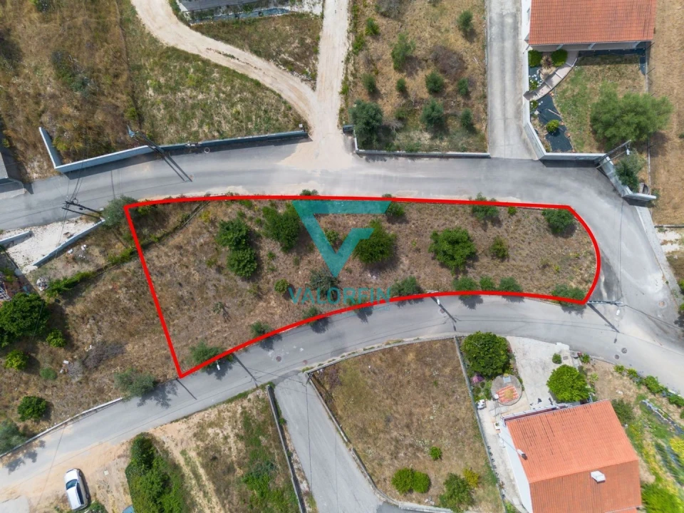 Terreno para Venda em Arrabal Foto 1