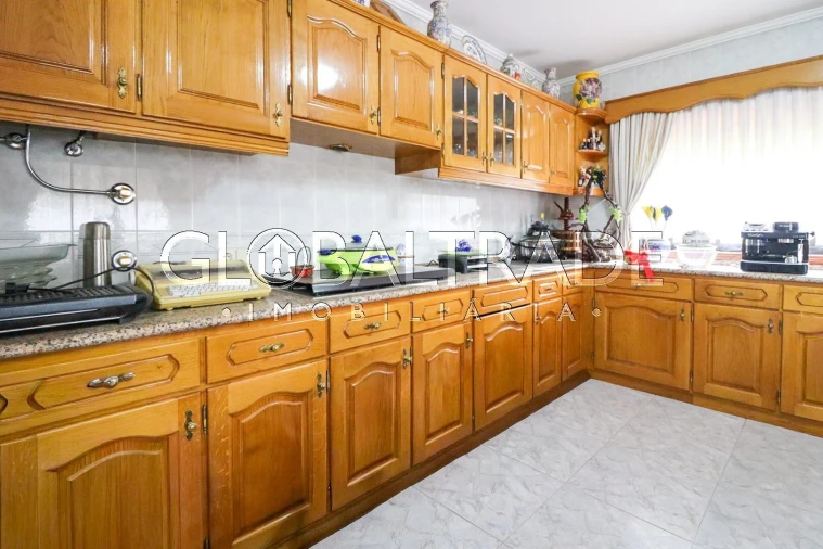 Moradia T4 para Venda em O. Azeméis, Riba-Ul, Ul, Macinhata Seixa, Madail Foto 18