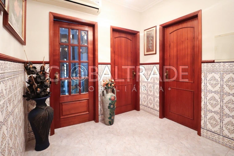 Moradia T4 para Venda em O. Azeméis, Riba-Ul, Ul, Macinhata Seixa, Madail Foto 14