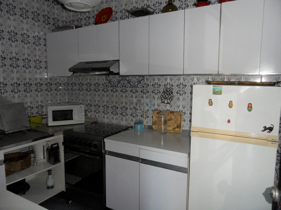 Apartamento T2 para Venda em Santo Antonio dos Olivais Foto 4