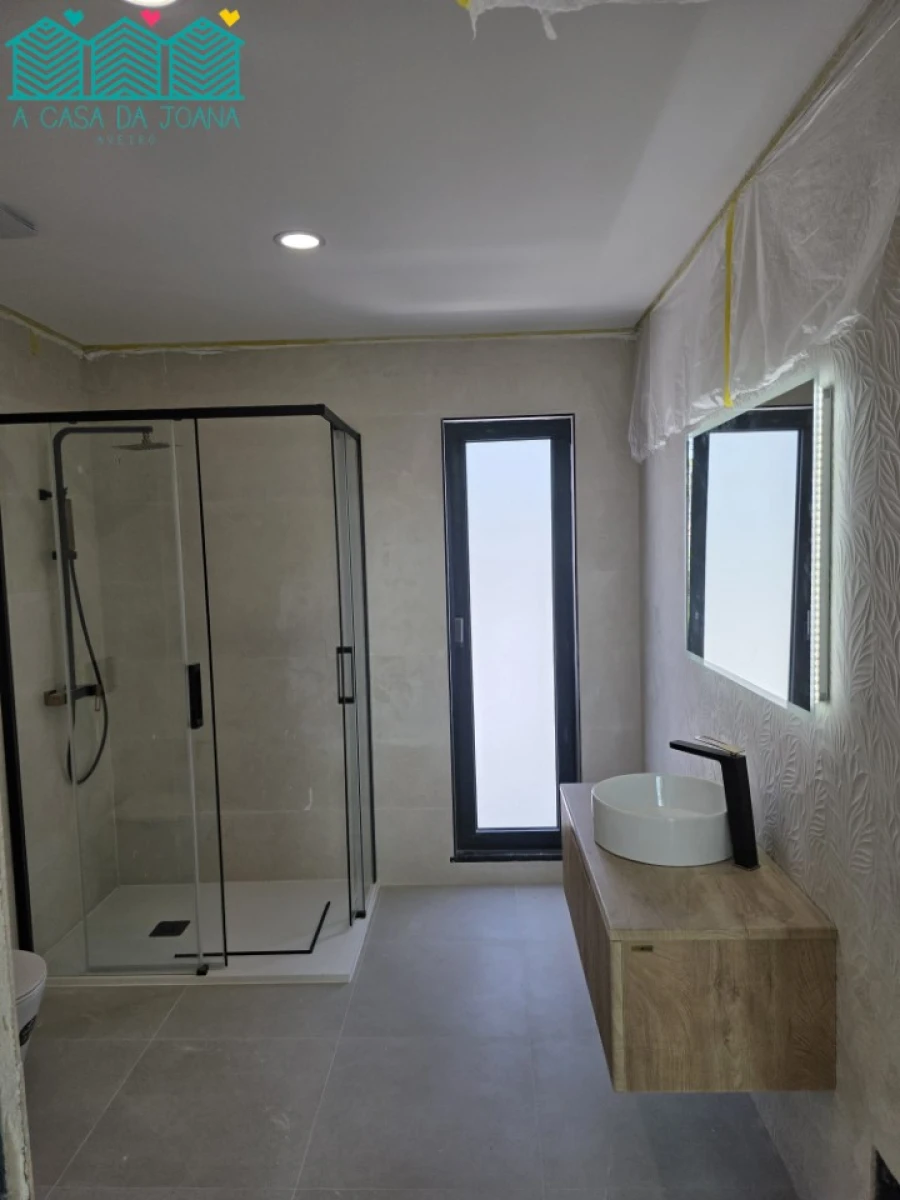 Moradia T4 para Venda em Gafanha da Encarnação Foto 16
