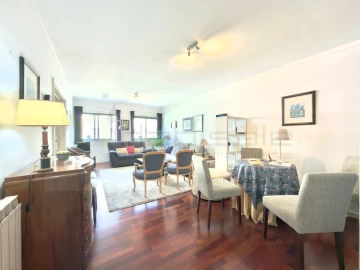 Apartamento T2 para Venda em Avenidas Novas