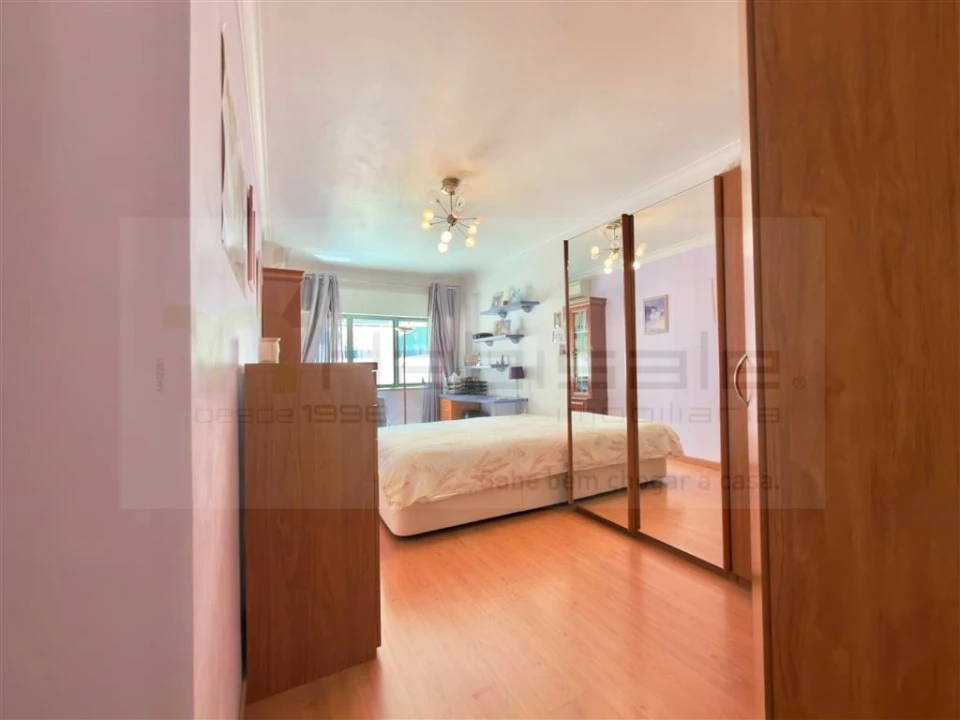Apartamento T3 para Venda em Venteira Foto 12