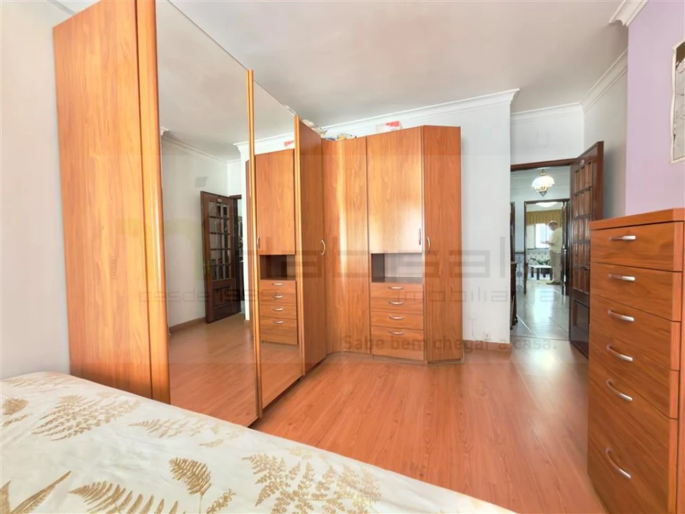 Apartamento T3 para Venda em Venteira Foto 13