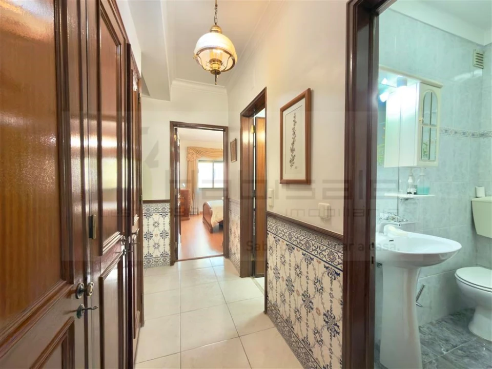Apartamento T3 para Venda em Venteira Foto 20