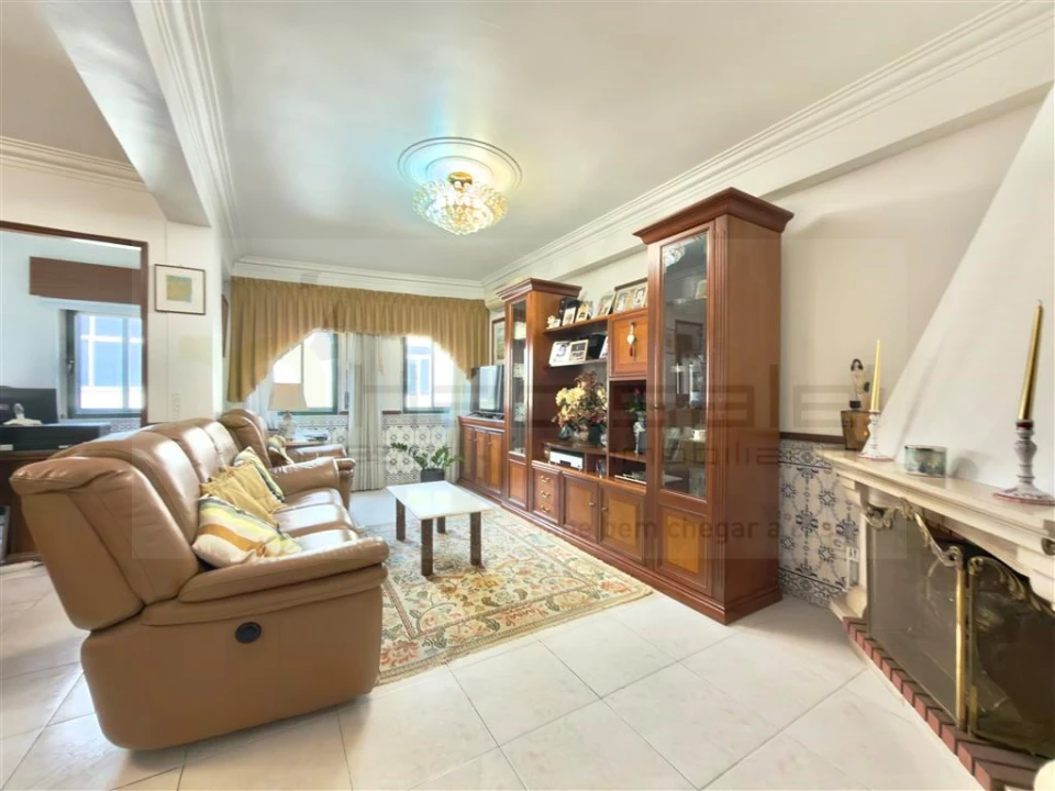Apartamento T3 para Venda em Venteira Foto 10